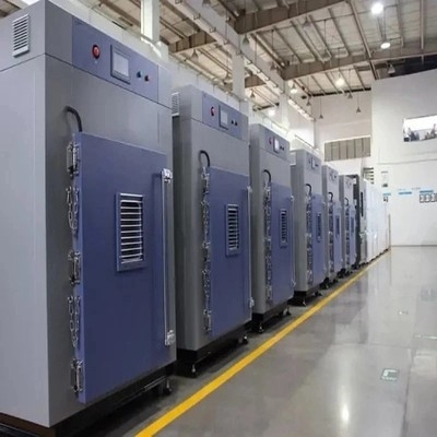 0.7c-1.0c/Min एल्टीट्यूड टेस्ट चैंबर सिमुलेशन स्टेनलेस स्टील सामग्री