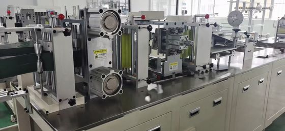 10KW डिस्पोजेबल मेडिकल मास्क निर्माण मशीन 80 - 100 पीसी / मिनट